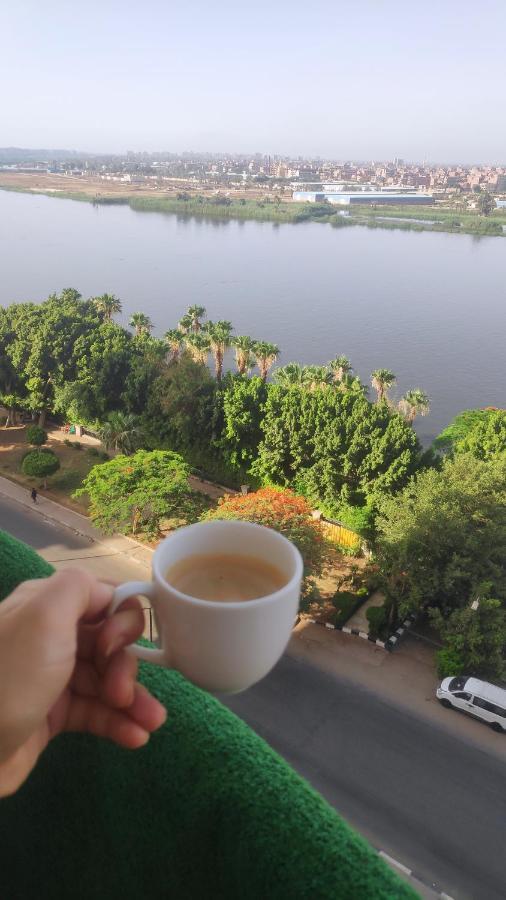Apartment Nile Pyramidal View